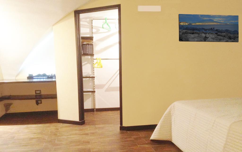 Paladin Home Neapel Zimmer foto